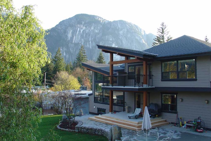 Granite Rock Residence​